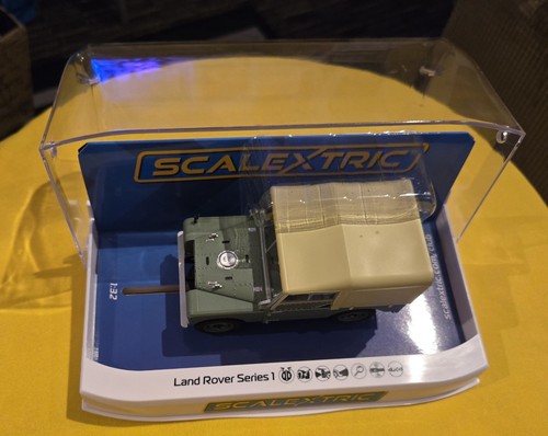 Scalextric c4600 land rover - land,